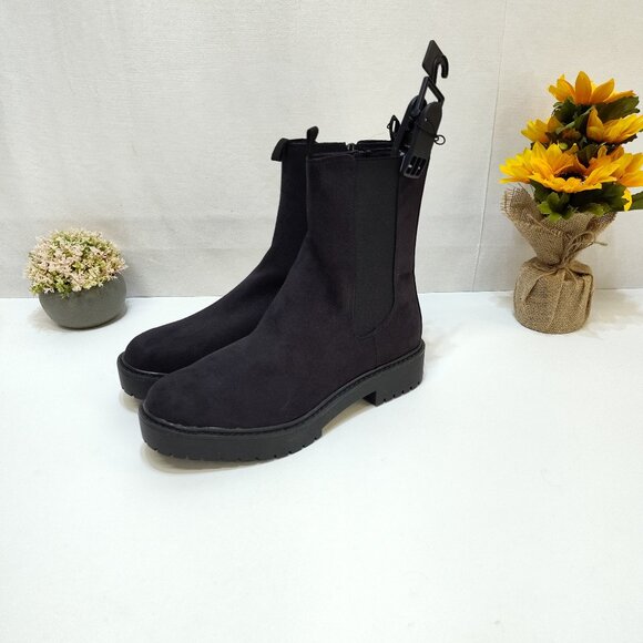 Time and Tru Mid Shaft Chelsea Faux Suede Boots Side Zip Lug Soles Womens Sz 11 - Picture 1 of 9